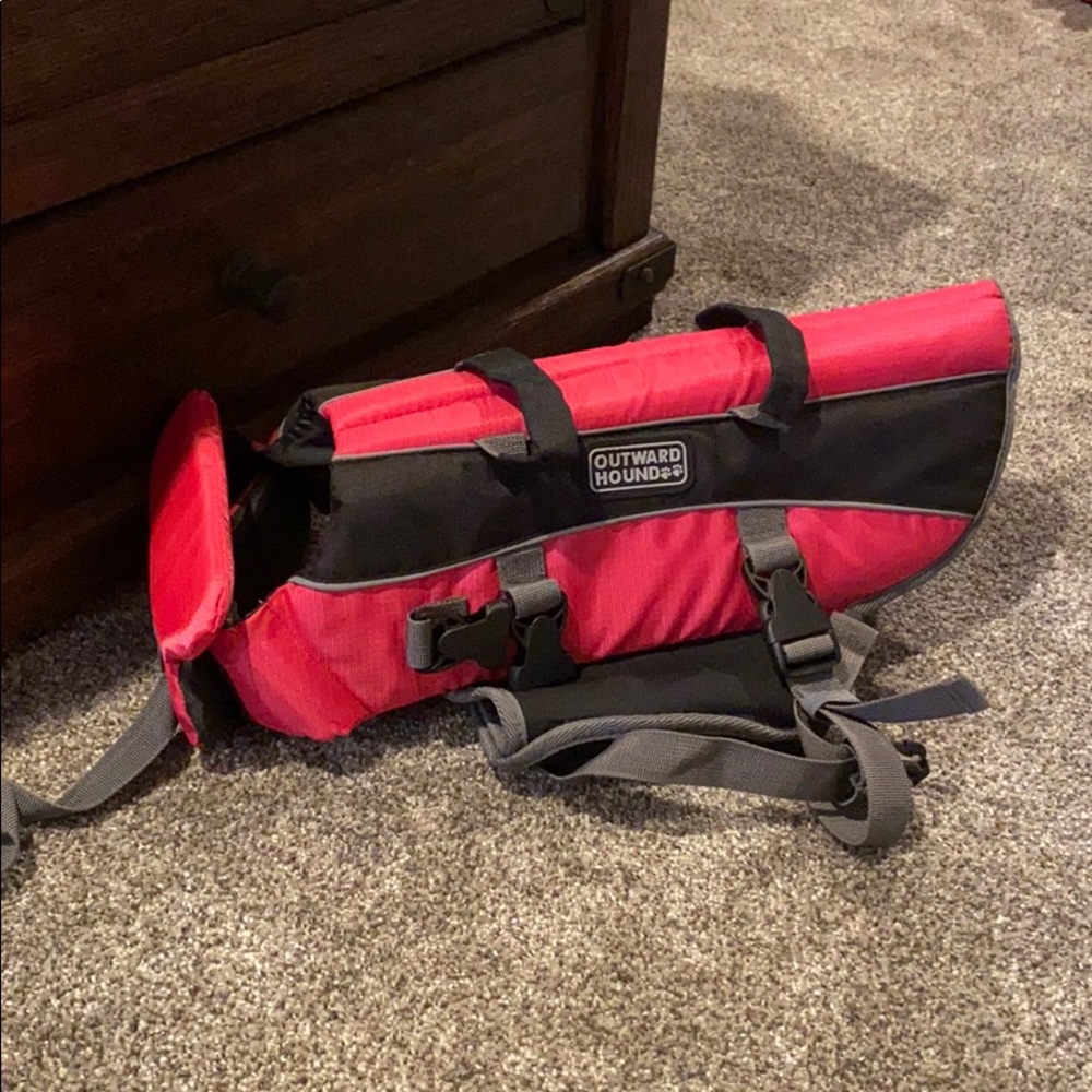Dog life jacket